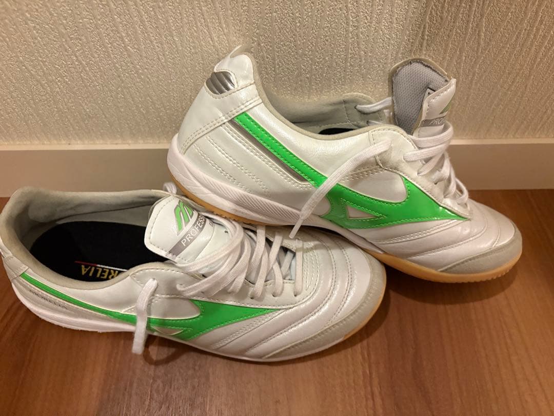ミズノ24.5 モレリア サラ エリート イン SALA ELITE IN
