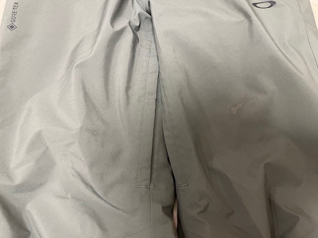 イ*レ様 OAKLEY スノーボードパンツ オークリー GORE-TEX ゴアテ