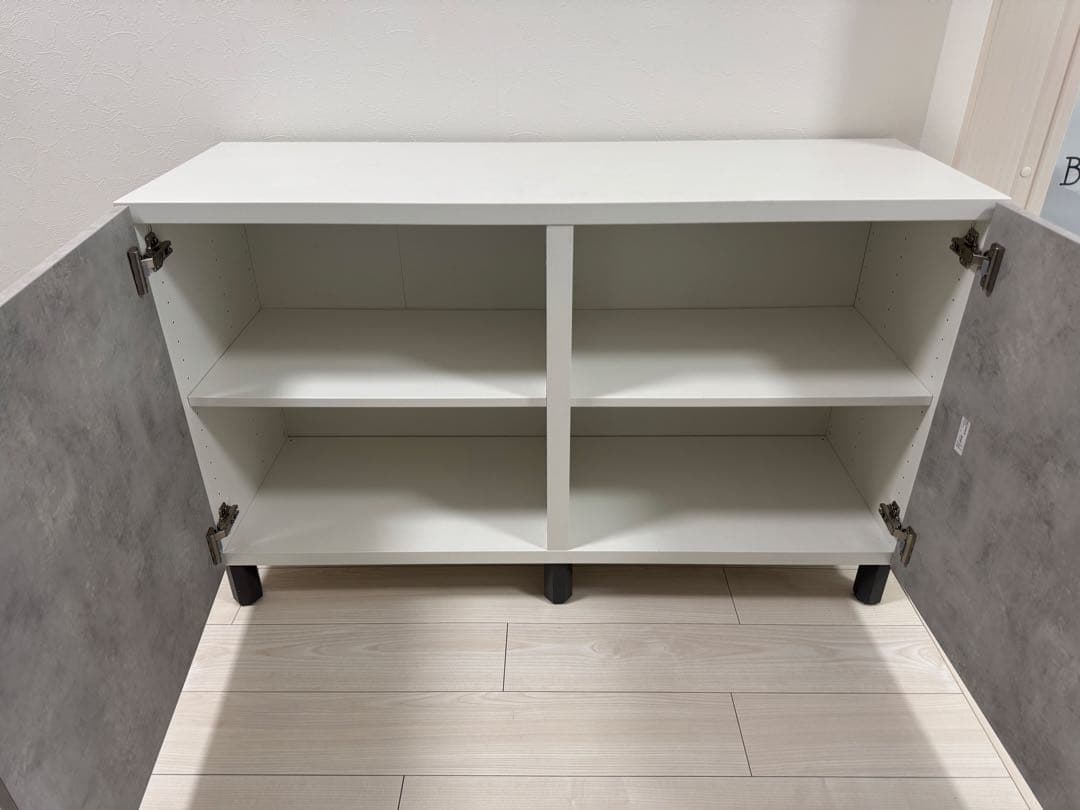 IKEA グレー、ホワイト木製オープンシェルフ