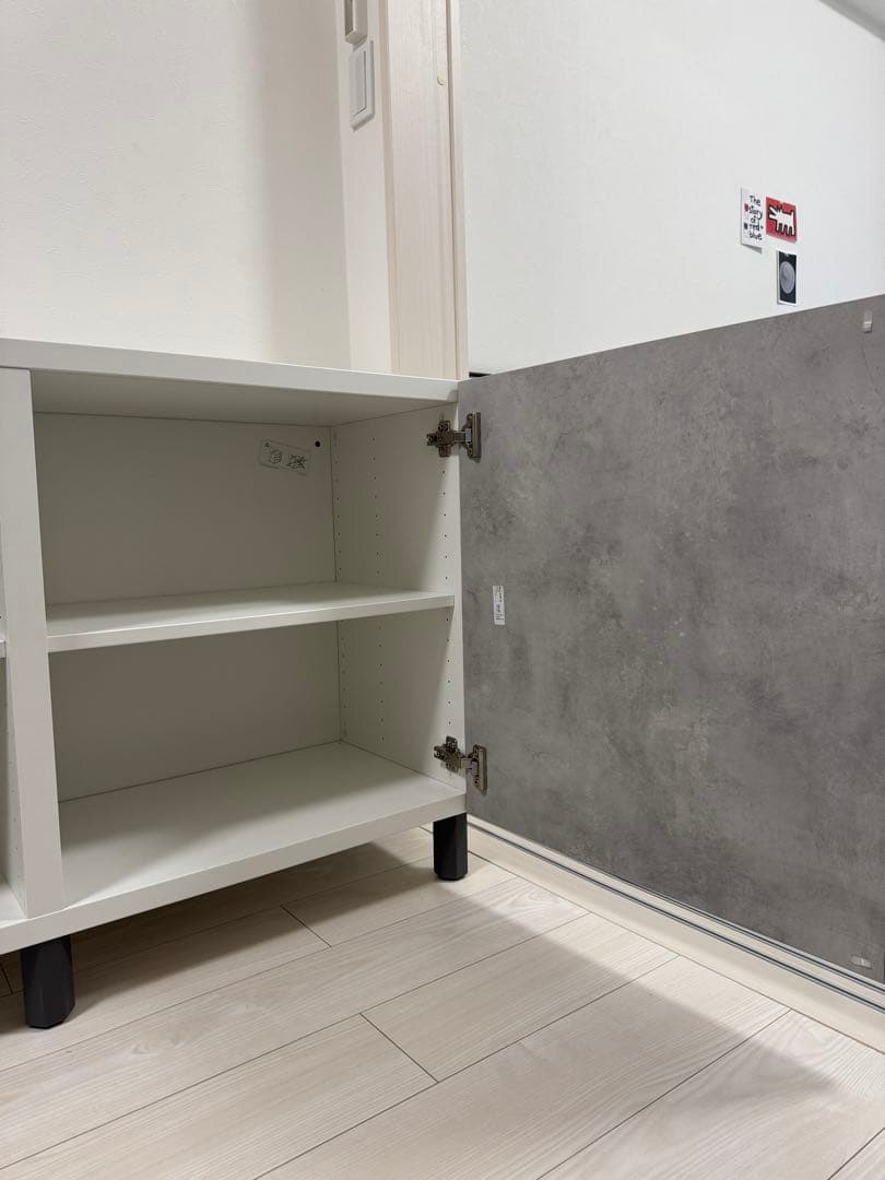 IKEA グレー、ホワイト木製オープンシェルフ