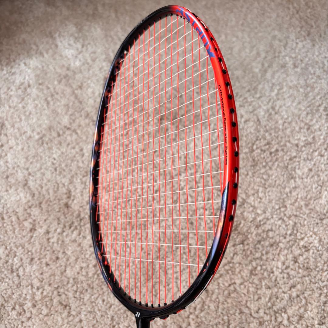 未使用に近い YONEX アストロクス 77プロ 4UG5