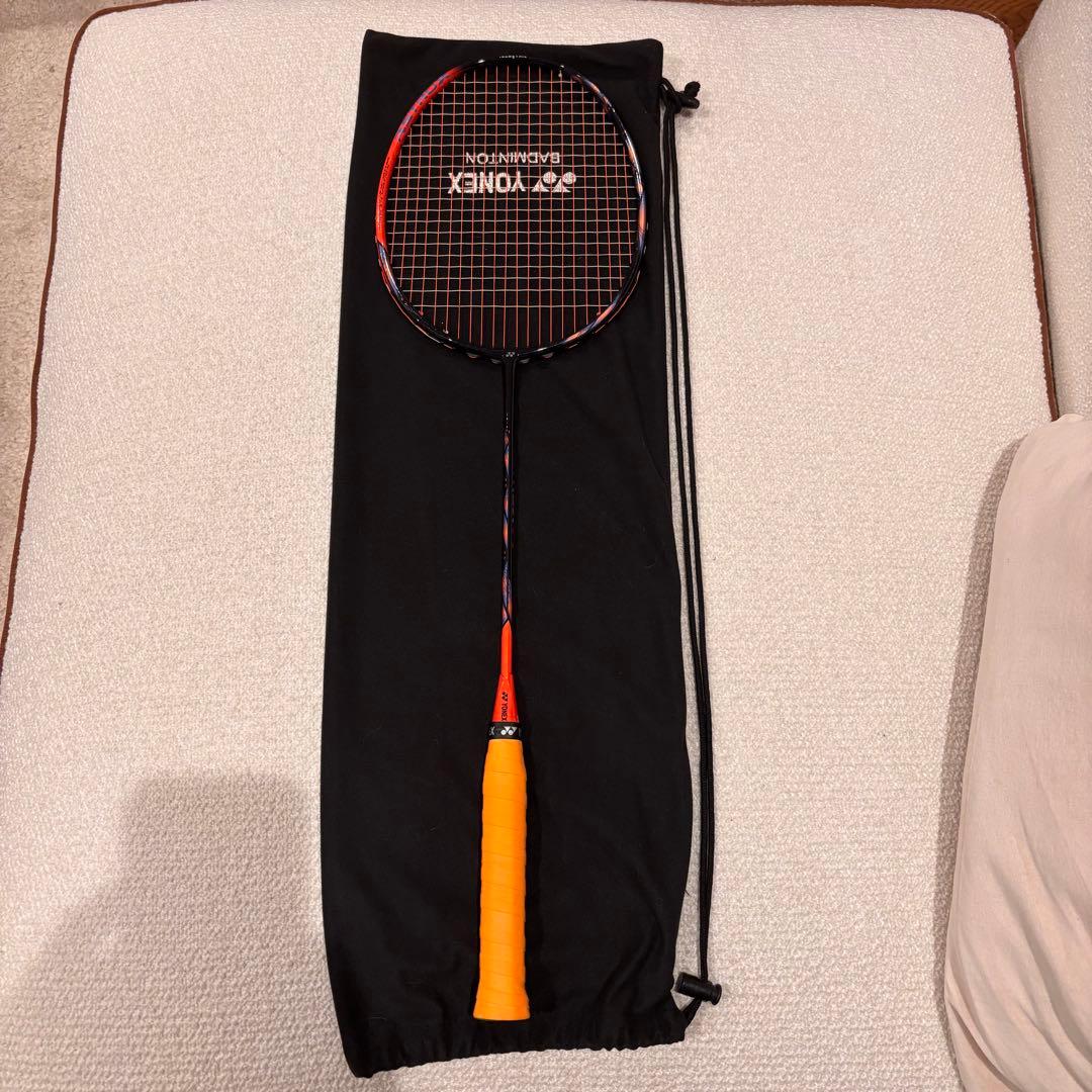 未使用に近い YONEX アストロクス 77プロ 4UG5