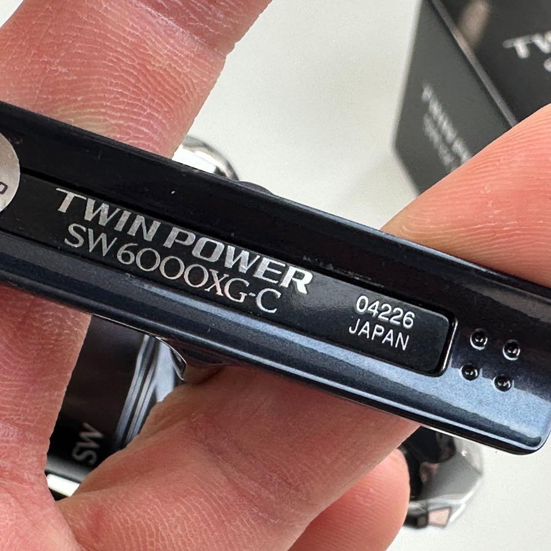 美品SHIMANO TWIN POWER SW6000XG スピニングリール
