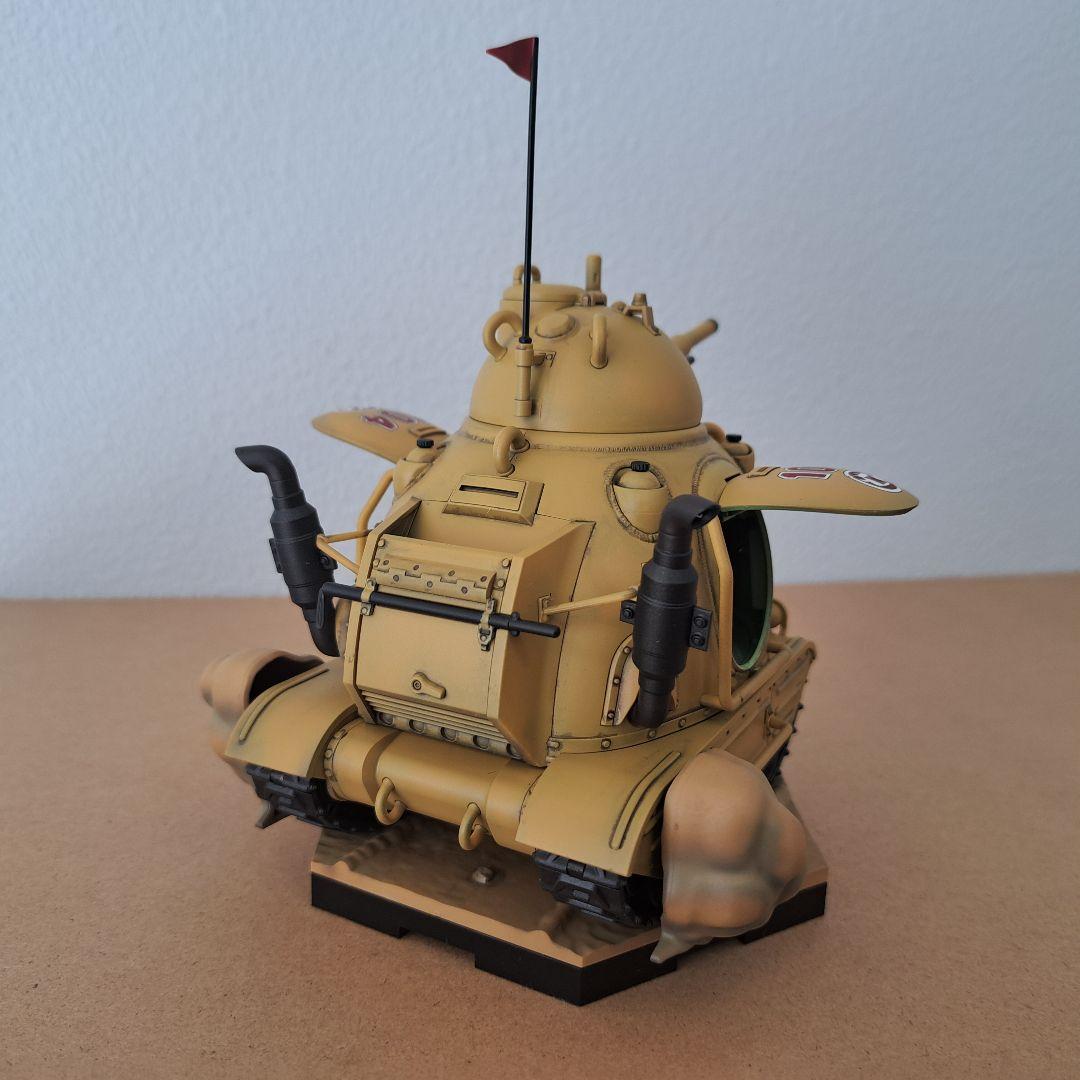 サンドランド国王軍戦車隊104号車　バンダイ1/35 プラモデル完成品