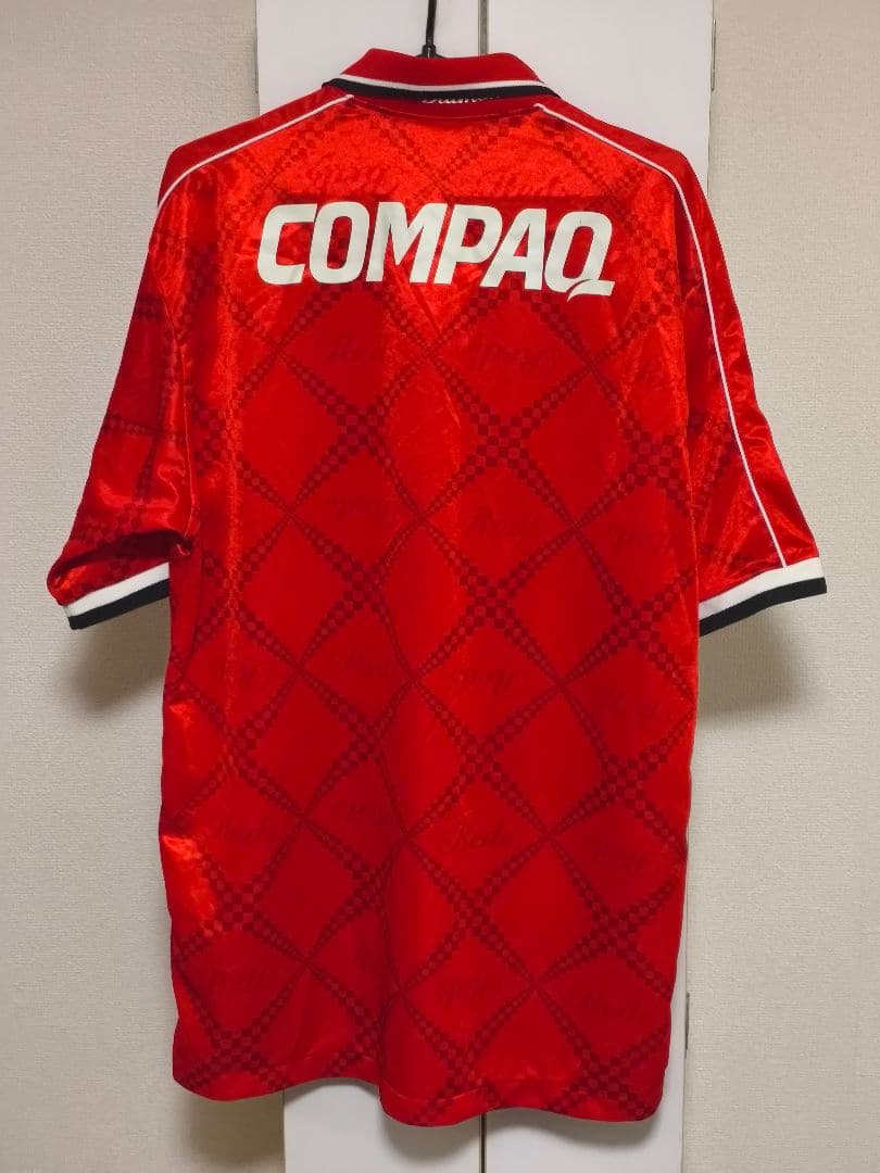 PUMAプーマ 浦和レッズ　サイン入りユニフォーム