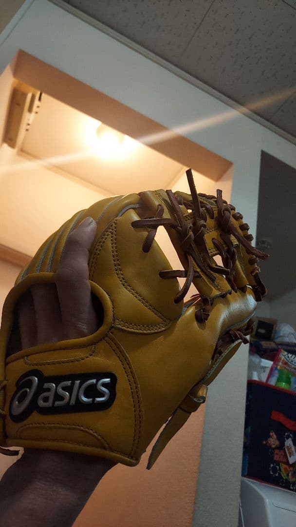 アシックス　大人用　内野用グローブ