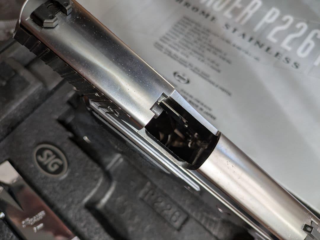 東京マルイ SIGSAUER P226 R クロームステンレス ガスブローバック