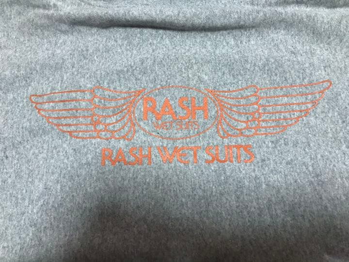 2021 RASH 羽バックプルオーバーパーカー