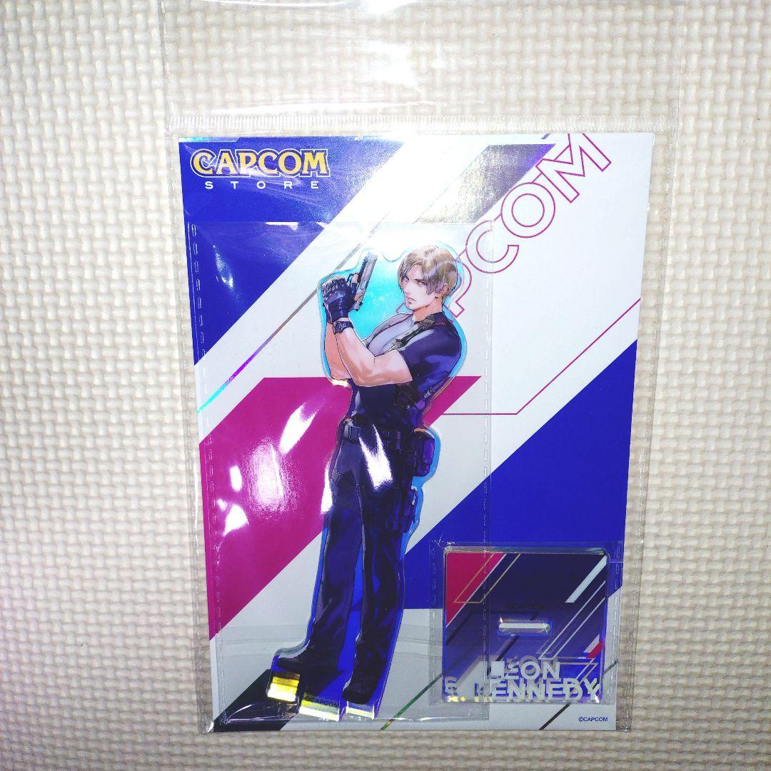 CAPCOMストア バイオハザード レオン アクリルスタンド 缶バッジ