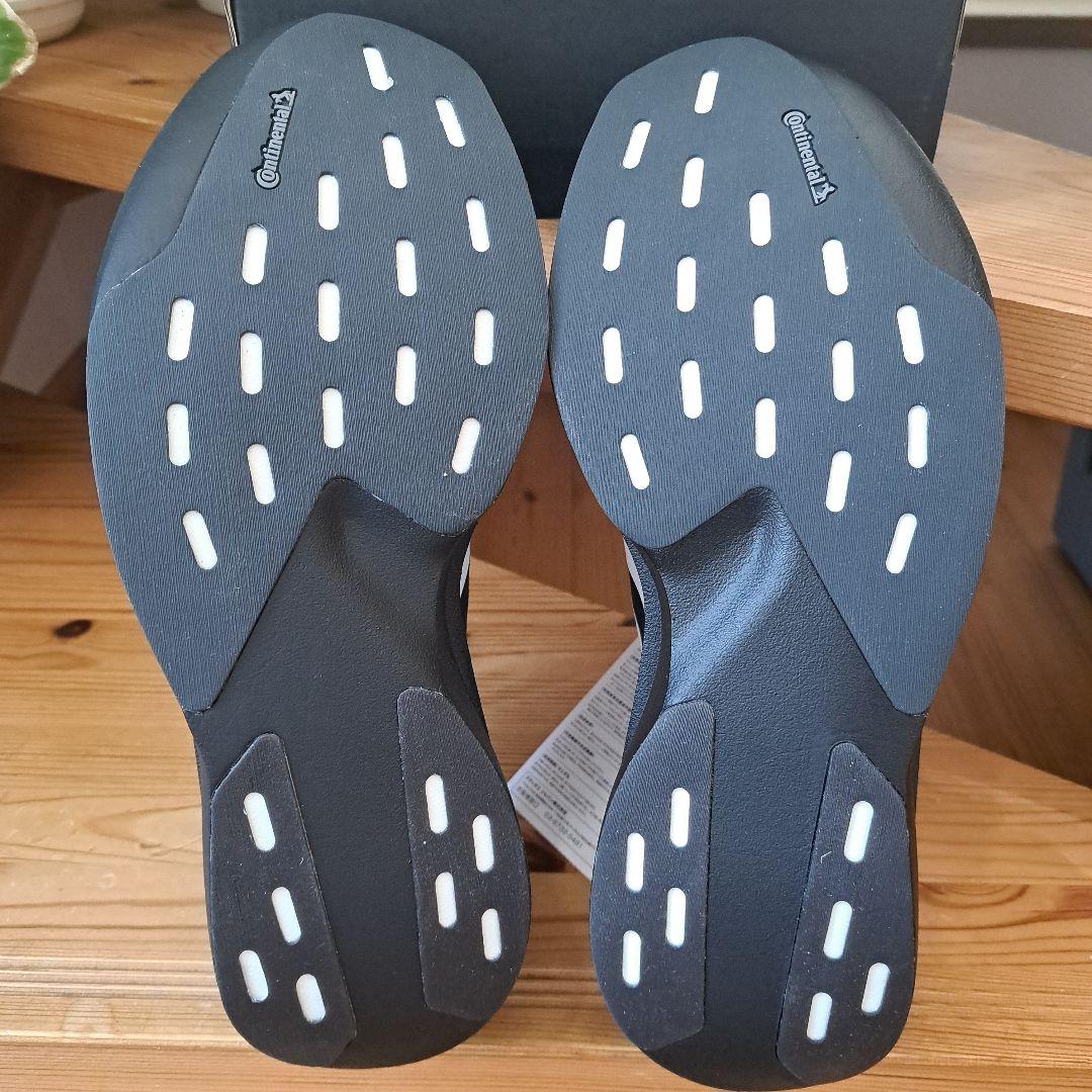 【未使用】アディゼロエボ SL WOVEN M BK/WH27.5cm