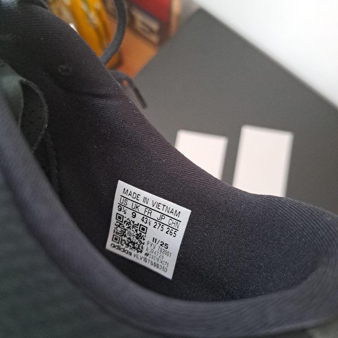 【未使用】アディゼロエボ SL WOVEN M BK/WH27.5cm