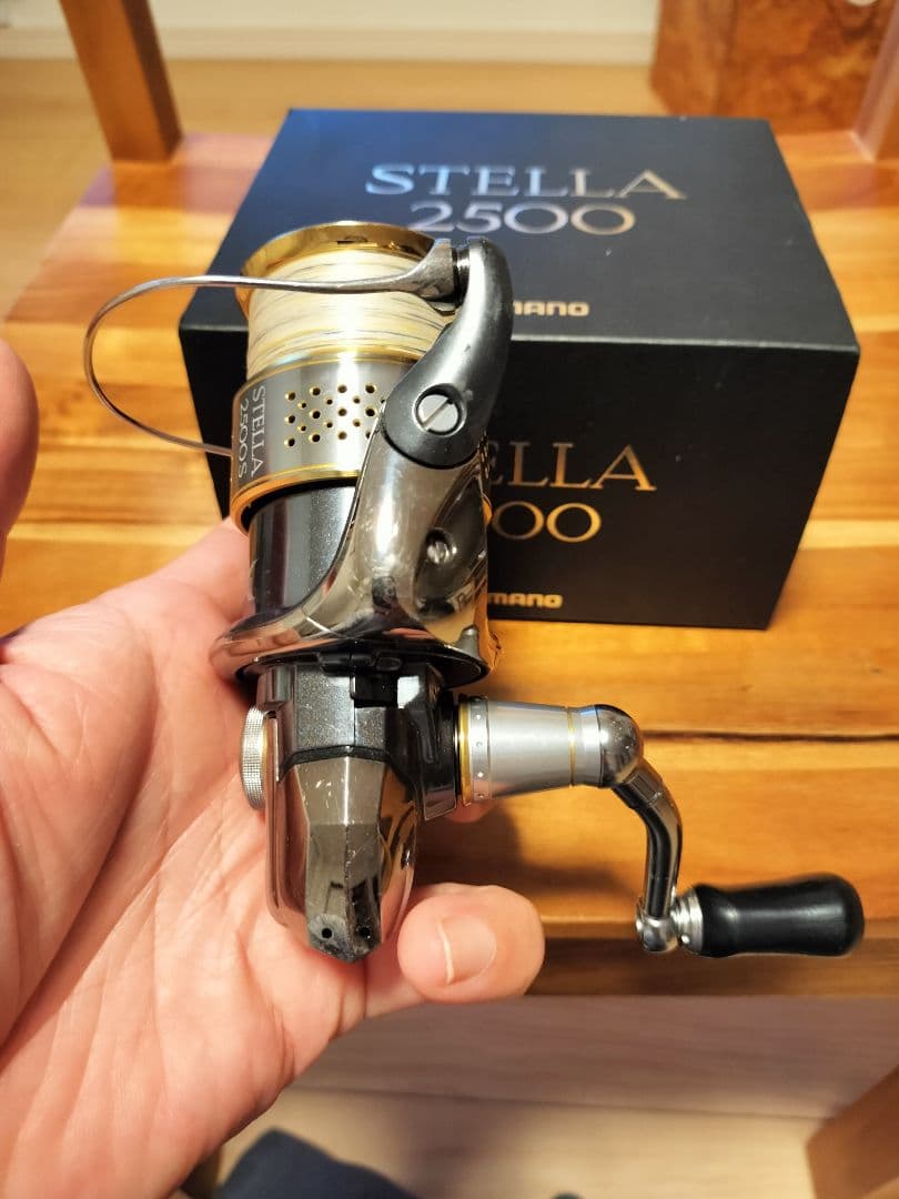 シマノ　10ステラ2500 STELLA リール