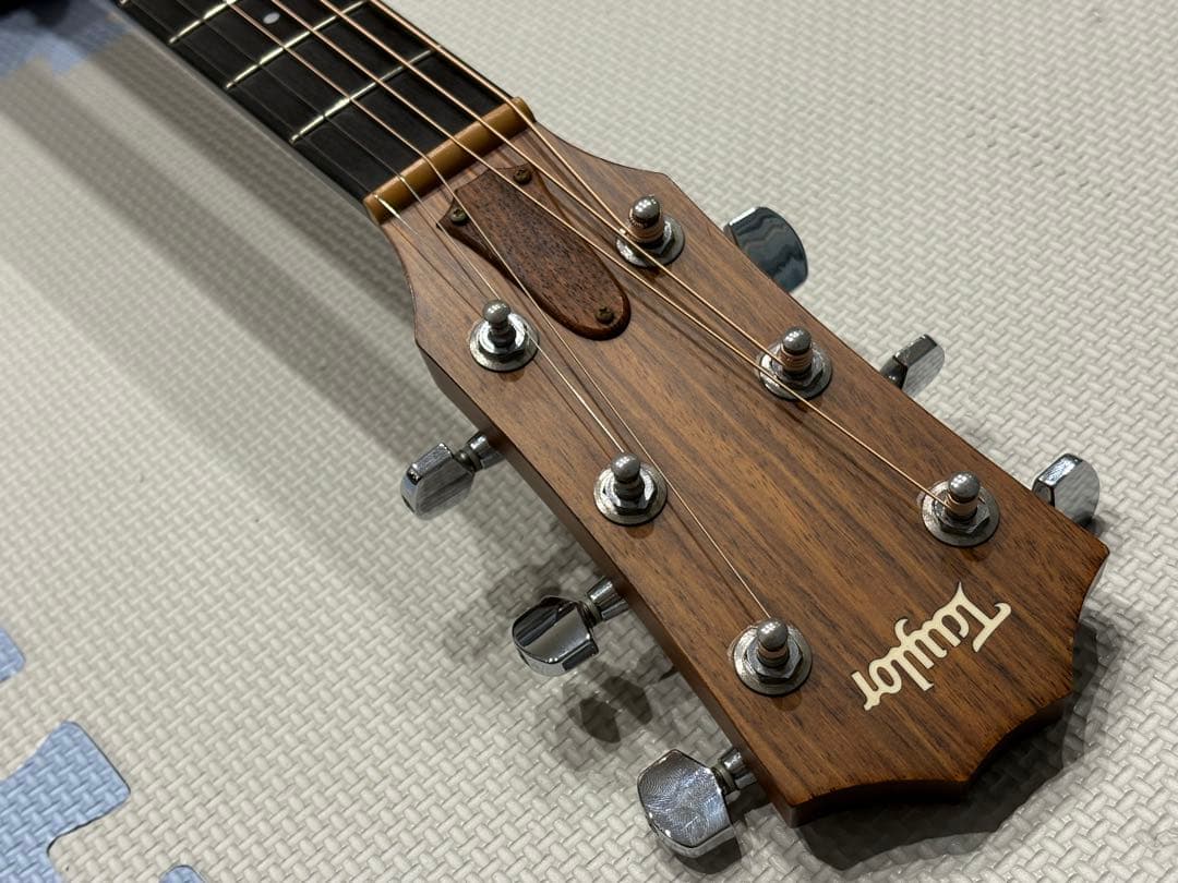 Taylor 312ce ハードケース付　エレアコ