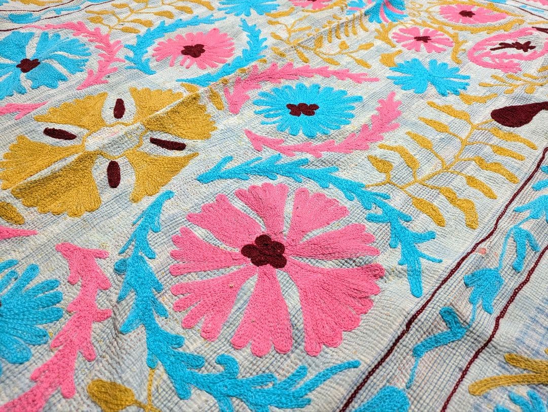 #143 ヴィンテージ ラリーキルト/ カンタキルト/ ソファカバー スザニ刺繍