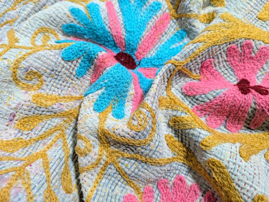 #143 ヴィンテージ ラリーキルト/ カンタキルト/ ソファカバー スザニ刺繍