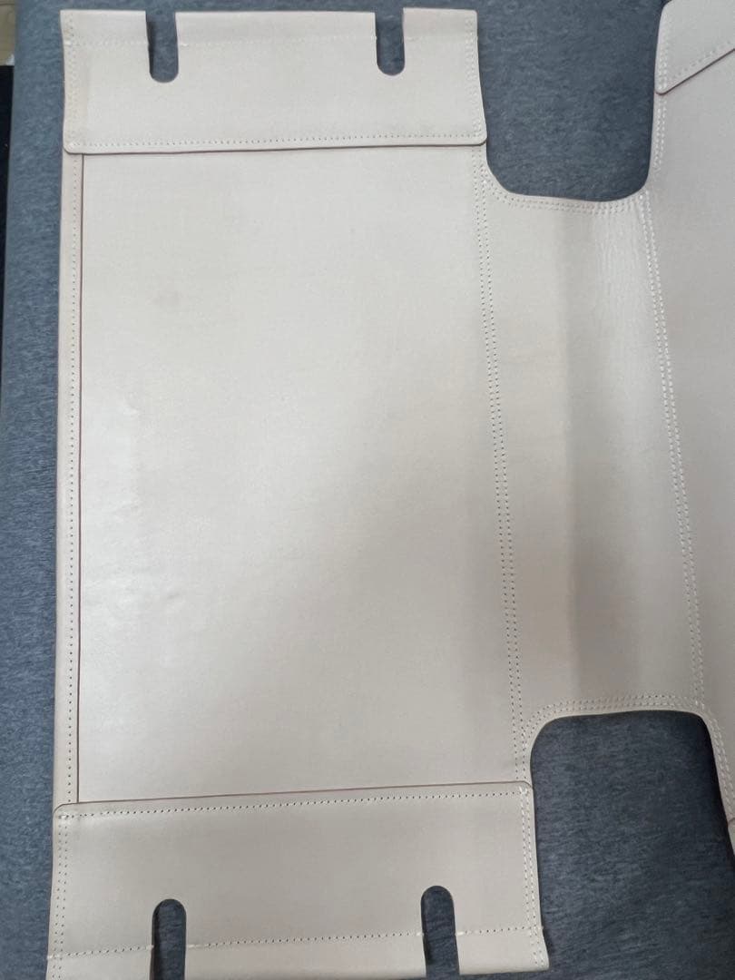 MASMAS　新品未使用品　IKIKI チェアウォルナットオリーブ