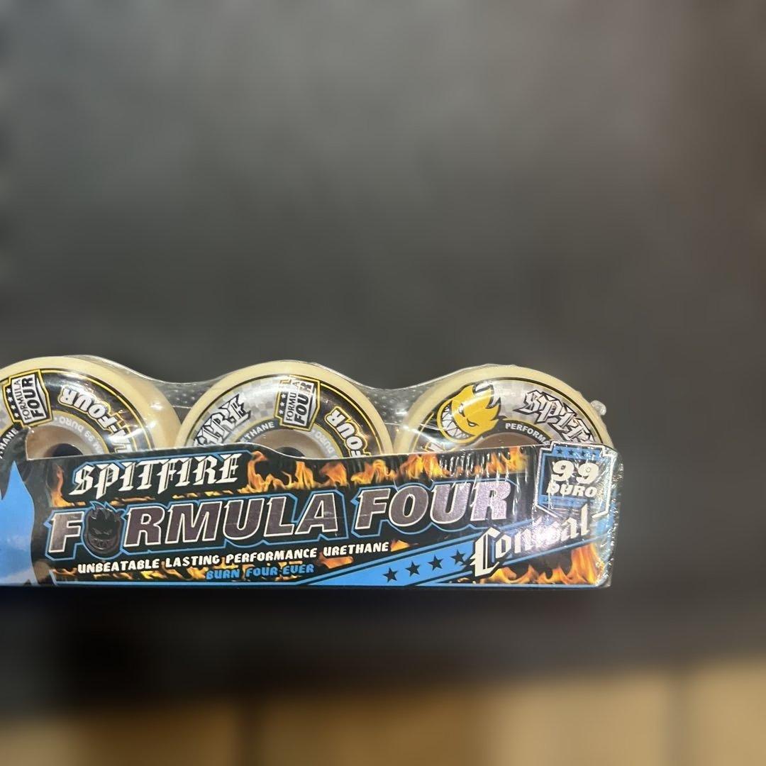 Spitfire Formula Four 99A 56mm ウィール 4個入り