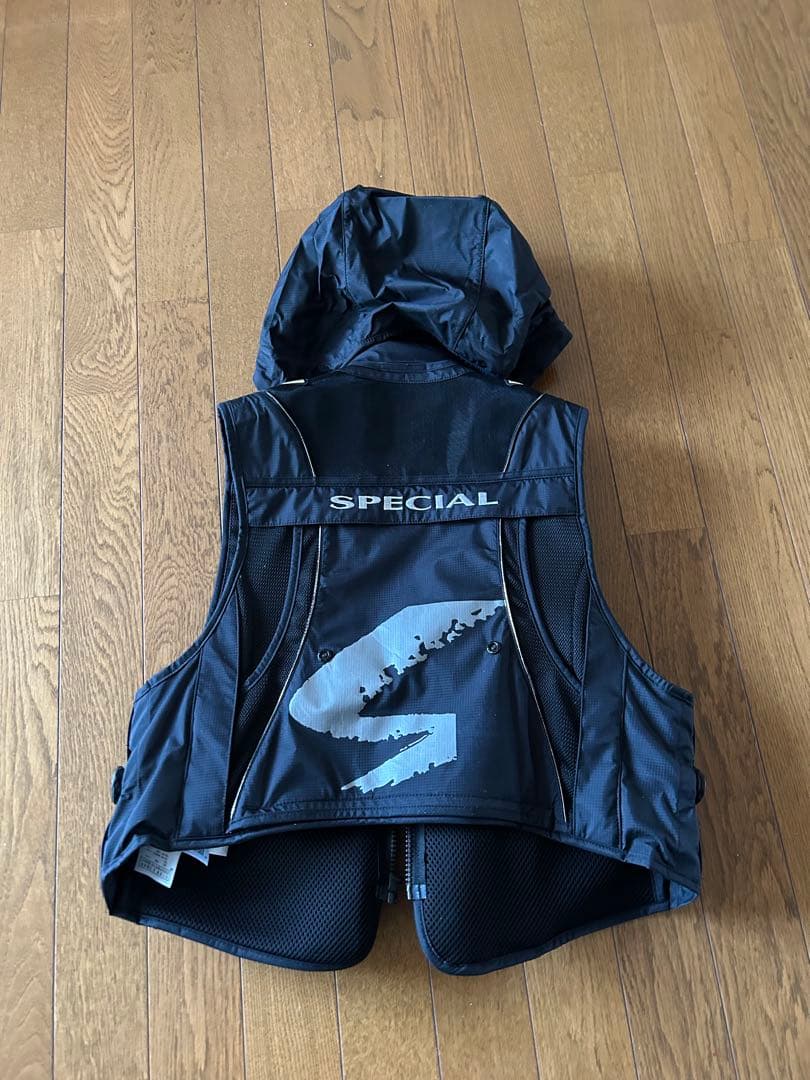 Daiwa SPECIAL 鮎ベスト マスターブラック　Mサイズ