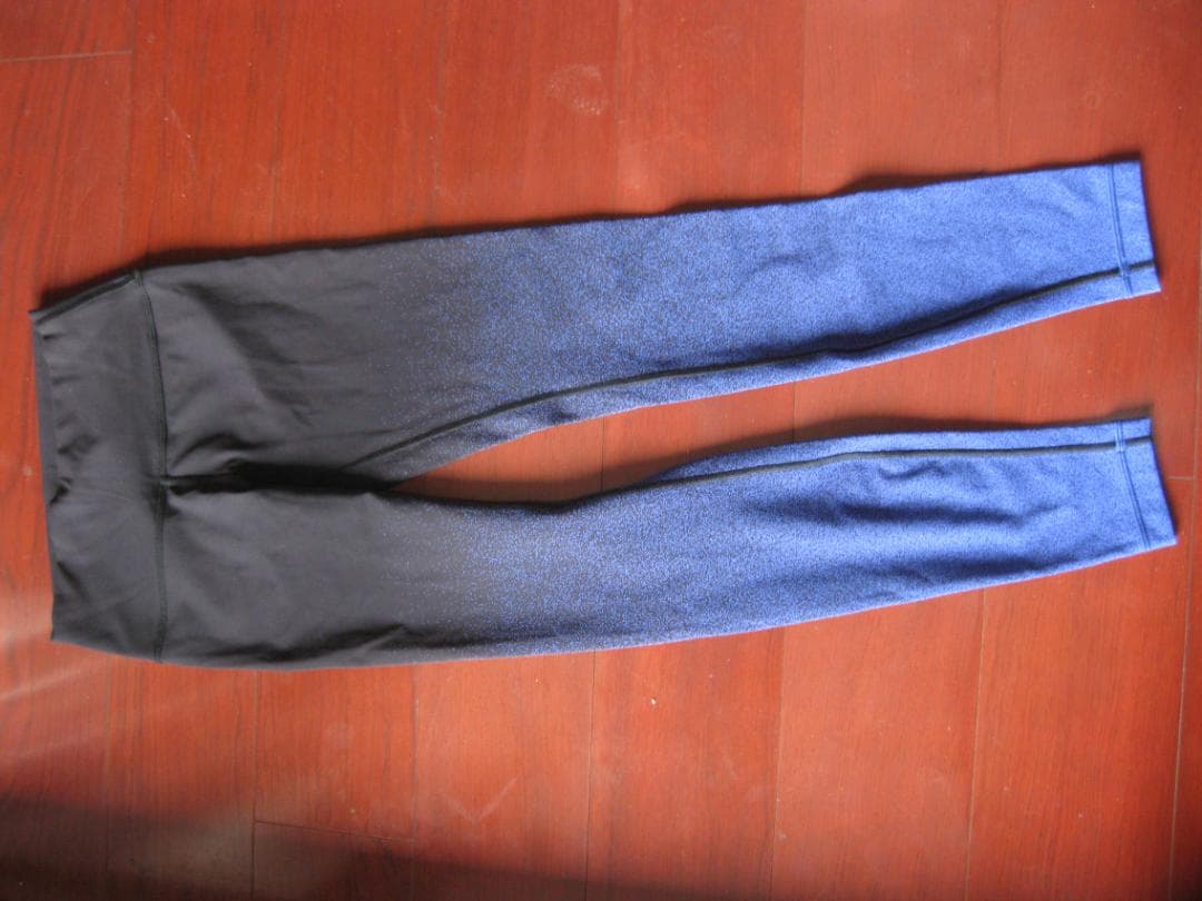 【限定品レア】 ルルレモン　レギンス　黒×青