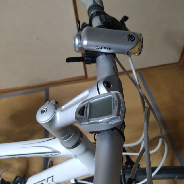 TREK 7.5FXクロスバイク ホワイト