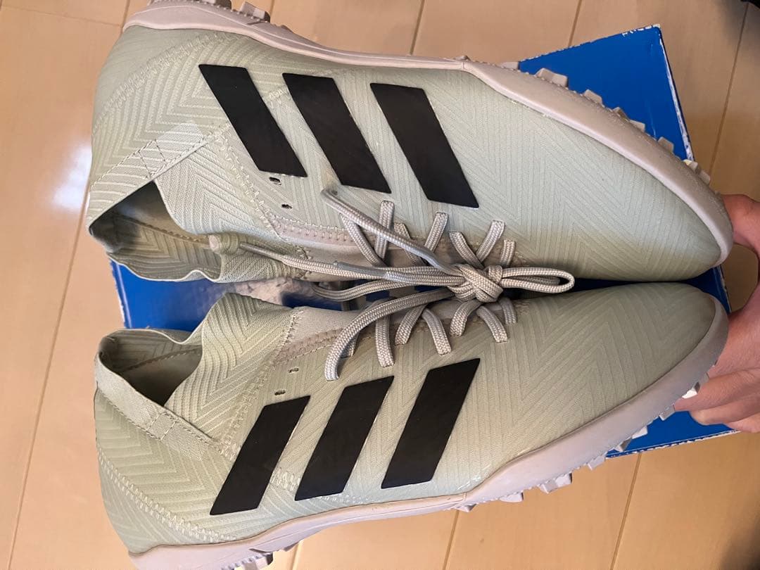 adidas NEMESIS ライトグレー シューズ