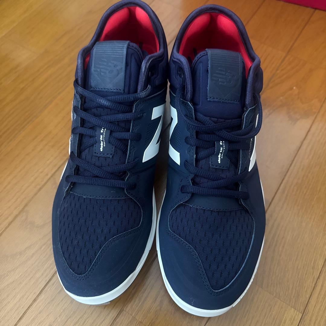 New Balance REVlite ネイビー/ホワイト スパイク