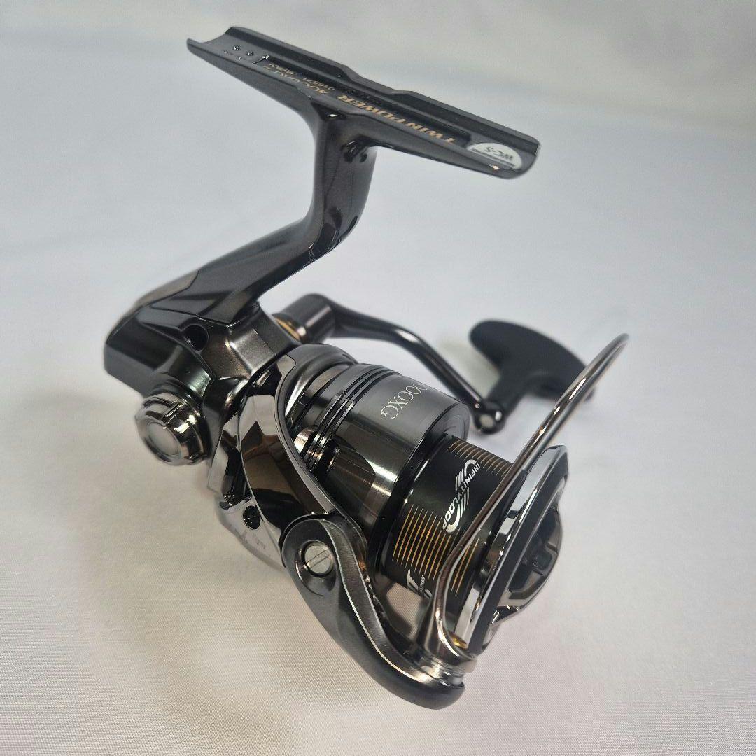 シマノ　24 ツインパワー　4000XG　スピニングリール