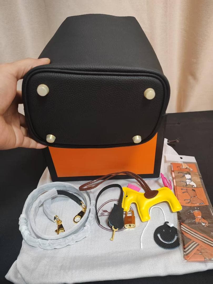 即購入OK レザー ピコタンロック PM 18 ブラック