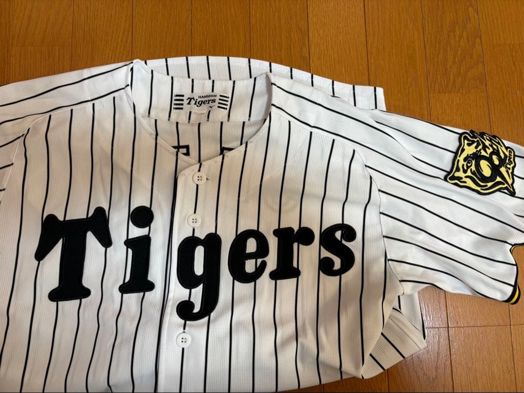 【Lサイズ】佐藤輝明8 阪神タイガース 2025年90周年ロゴ ユニフォーム