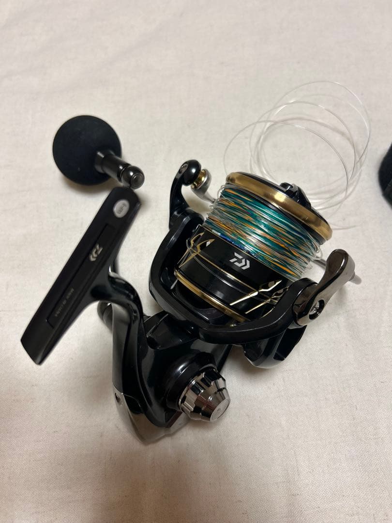 DAIWA 22カルディア　CALDIA SW 8000-P スピニングリール