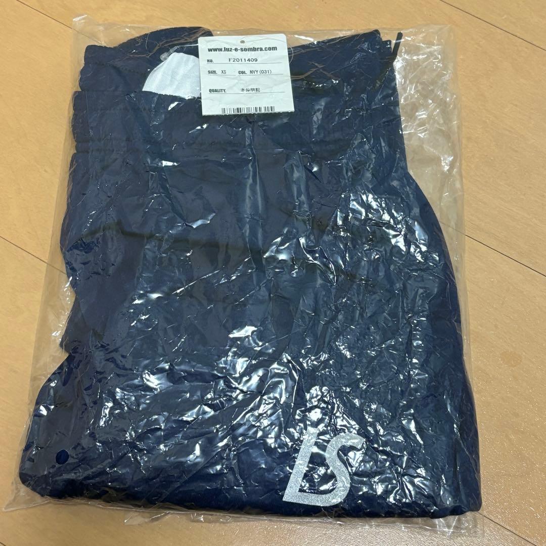 ルースイソンブラ　スーパースリムフィットロングパンツ　XS タグ付き新品 紺色