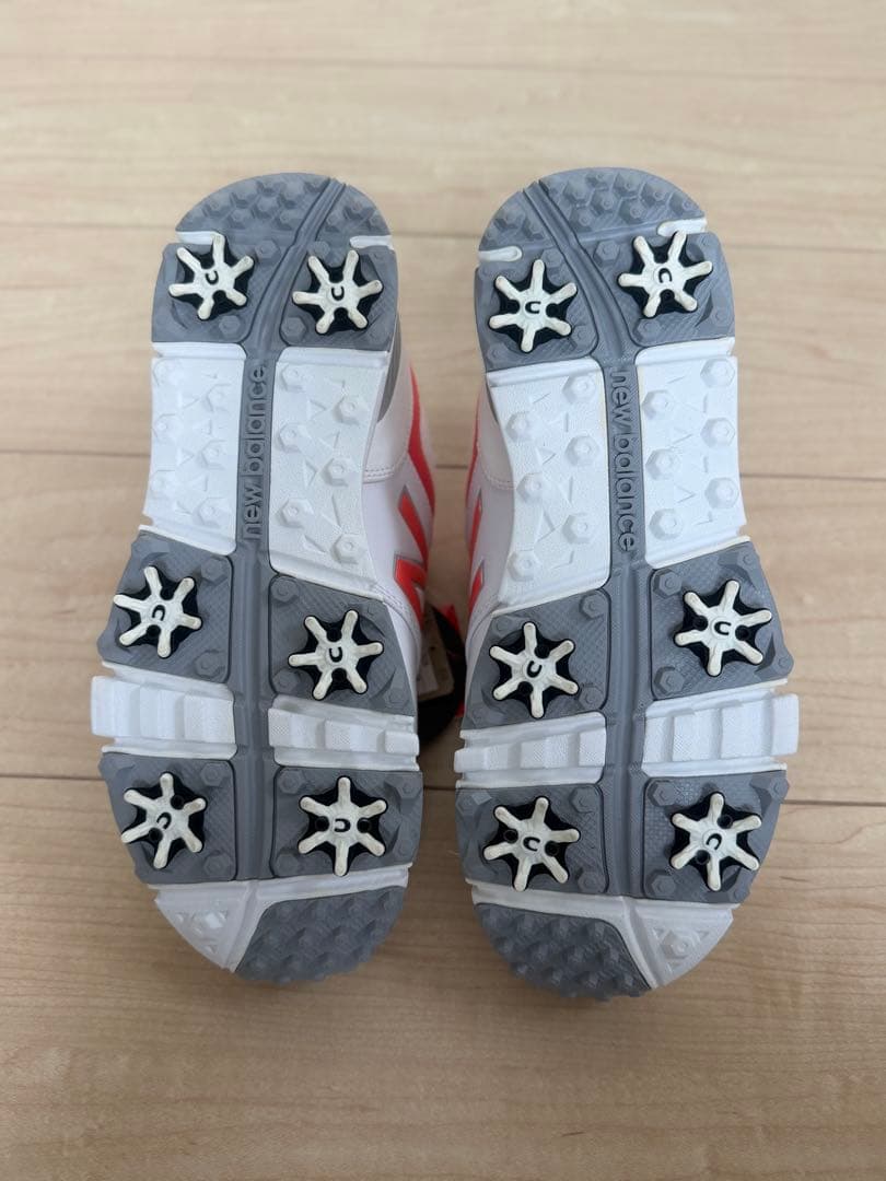 新品New Balance 574 女性用ゴルフシューズ