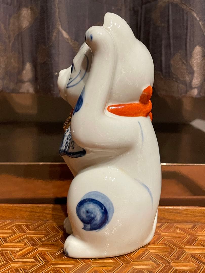 【美品】猫　白猫　招き猫　骨董　陶器　置物　インテリア　工芸品　美術品