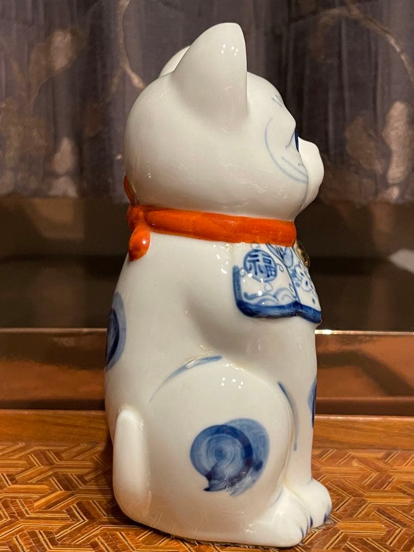 【美品】猫　白猫　招き猫　骨董　陶器　置物　インテリア　工芸品　美術品