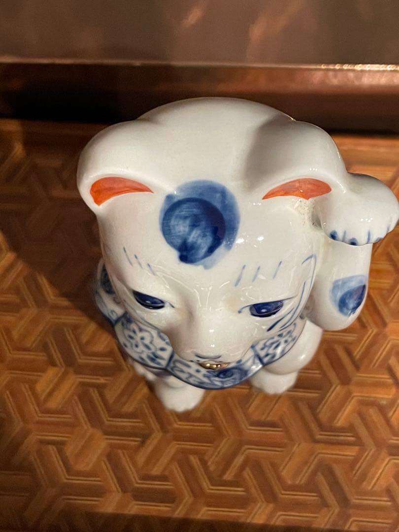 【美品】猫　白猫　招き猫　骨董　陶器　置物　インテリア　工芸品　美術品