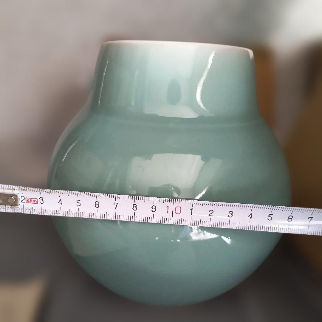青磁 花瓶 木製箱付き