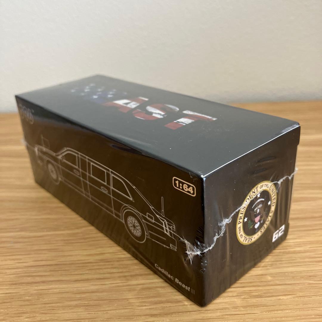 596 Model Cadillac Beast 1/64 ミニカー