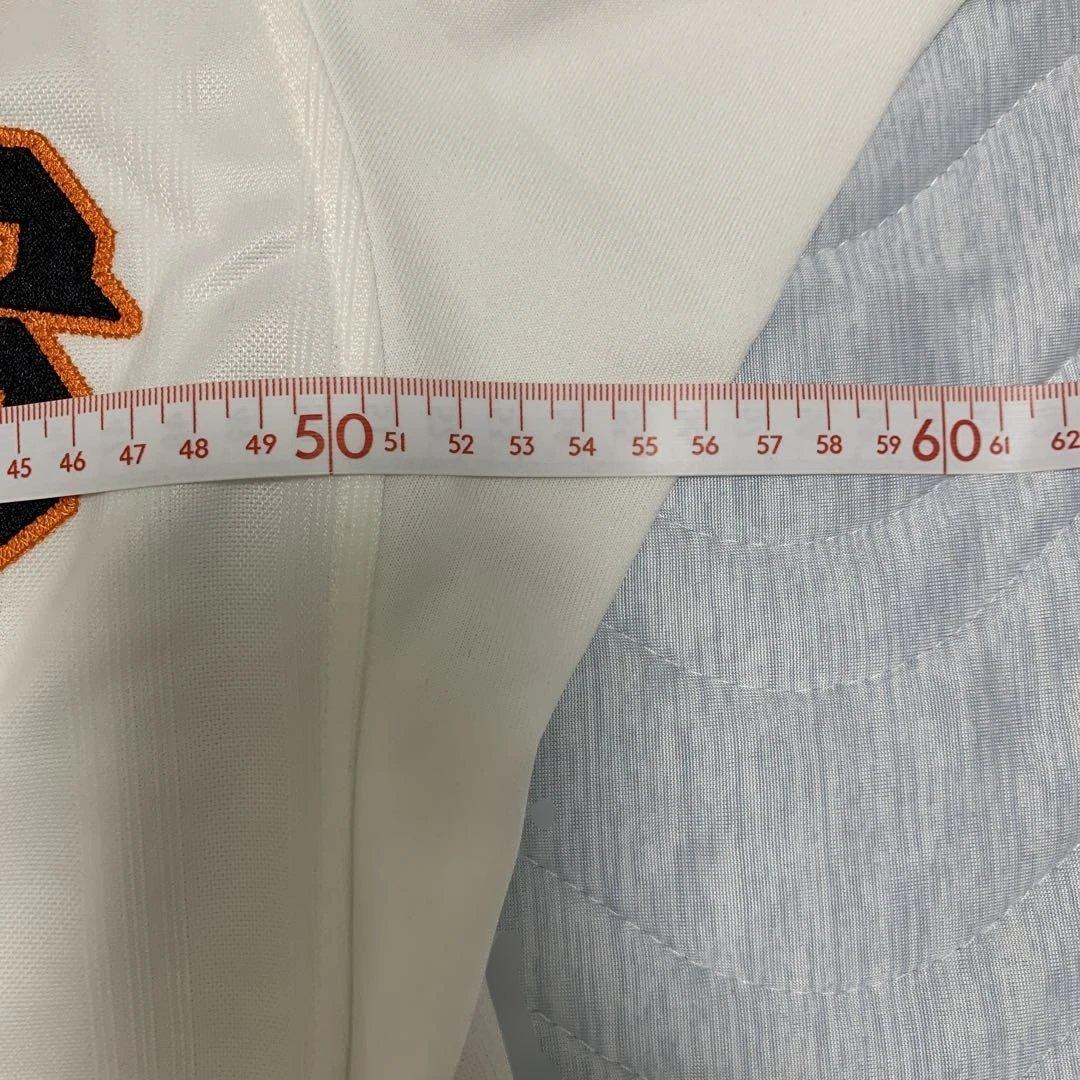 ジャイアンツ坂本勇人6ユニフォーム Sサイズ
