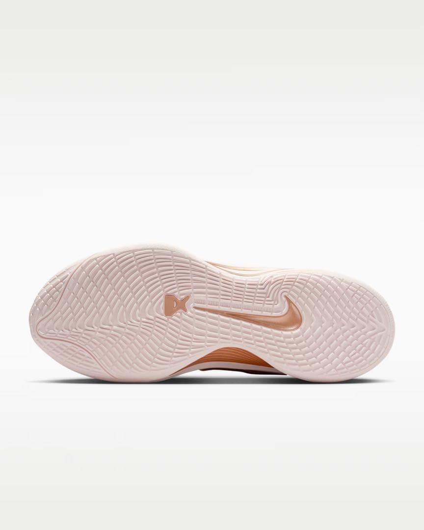 Nike バスケットボールシューズ ピンク