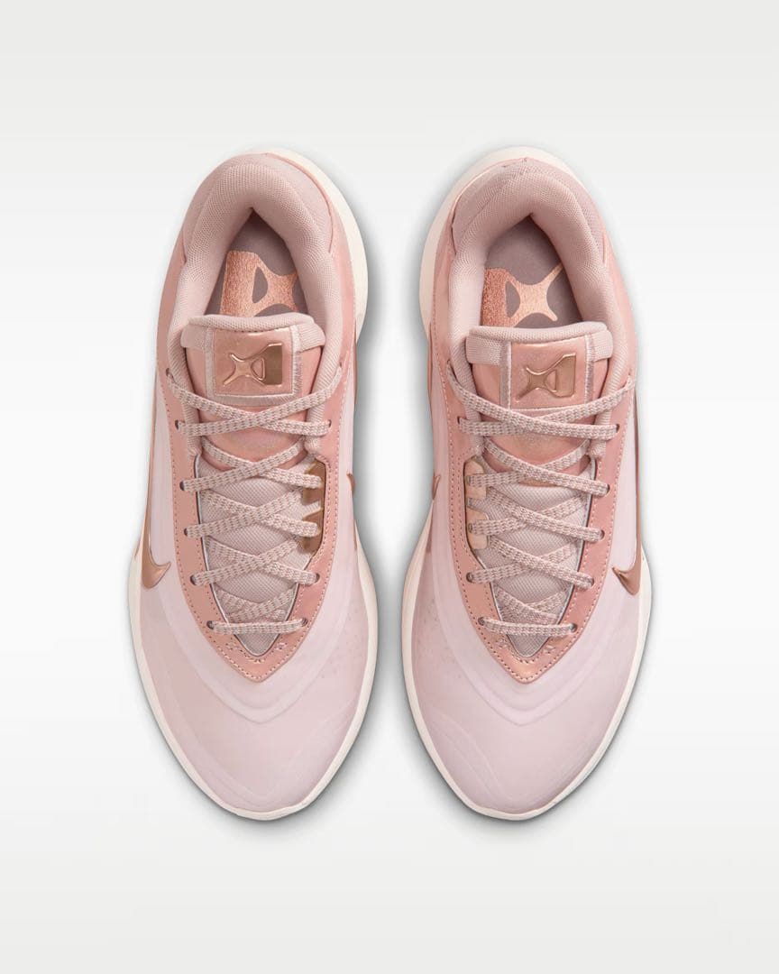 Nike バスケットボールシューズ ピンク