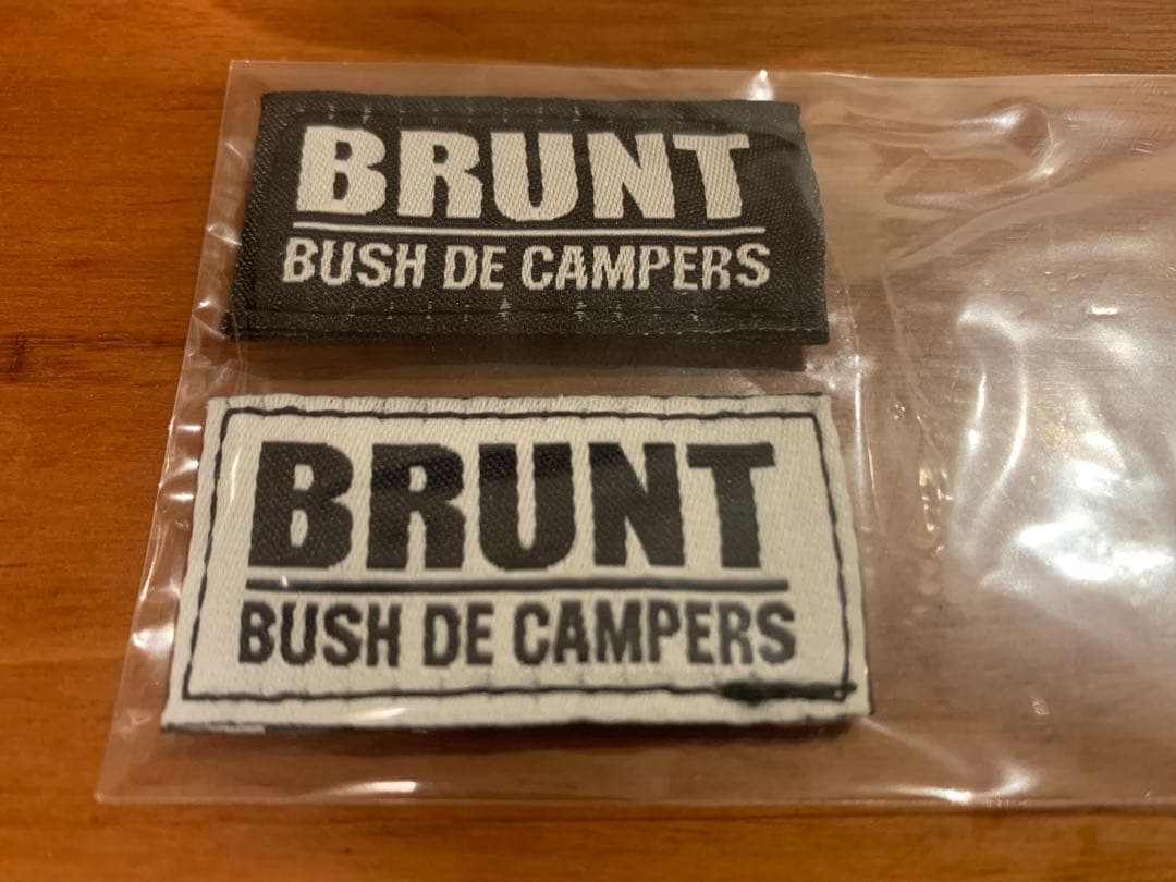 BRUNTベルクロワッペン白黒セット　別注rip shot ランタン