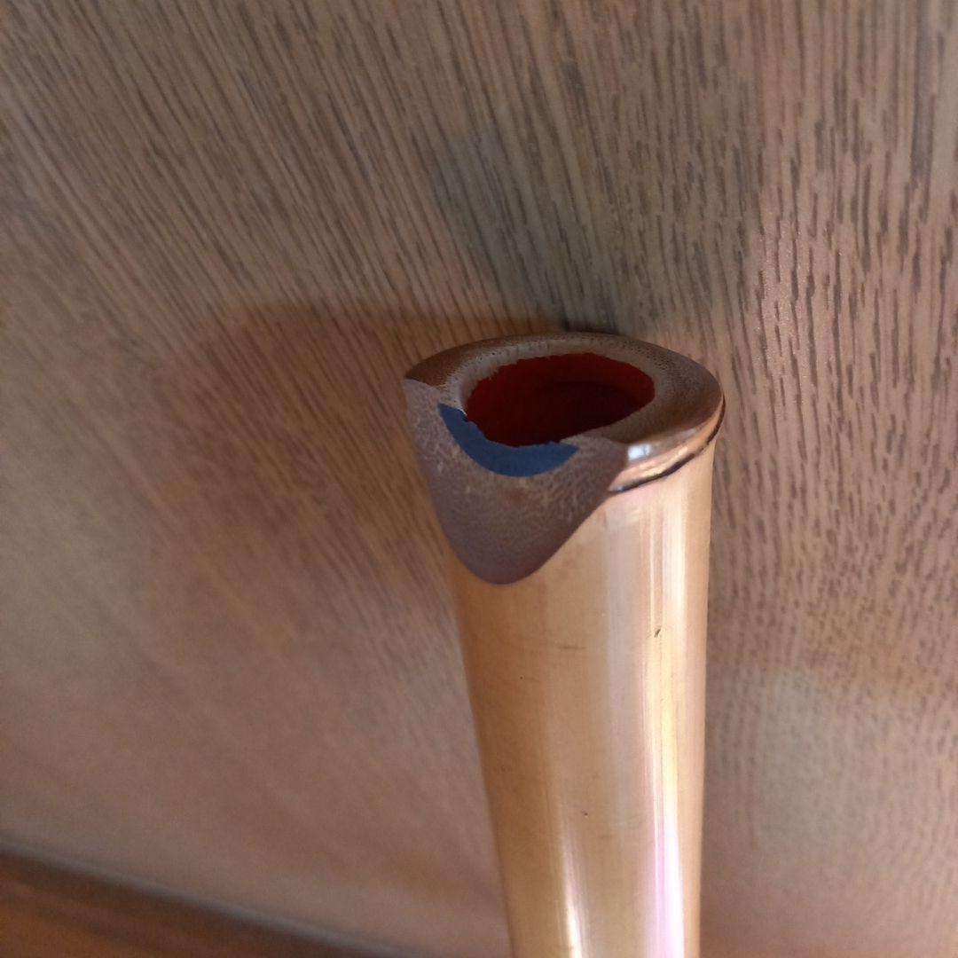 日本の伝統的な木管楽器である尺八（しゃくはち）で
