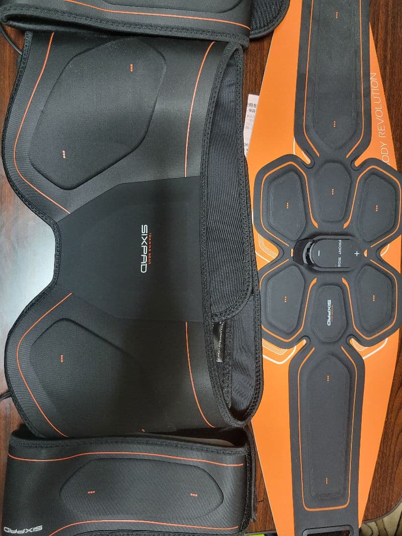 SIXPADかなりお買い得セット アブズ&ボトムベルト&純正品ジェルパッド