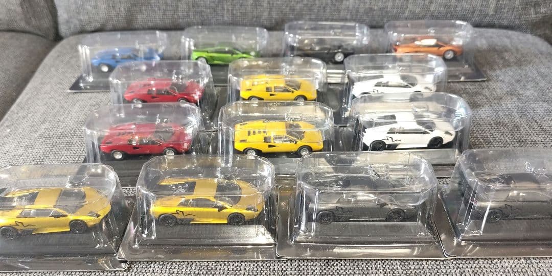 京商 1/64スケール《ランボルギーニ・コレクション》 14台セット