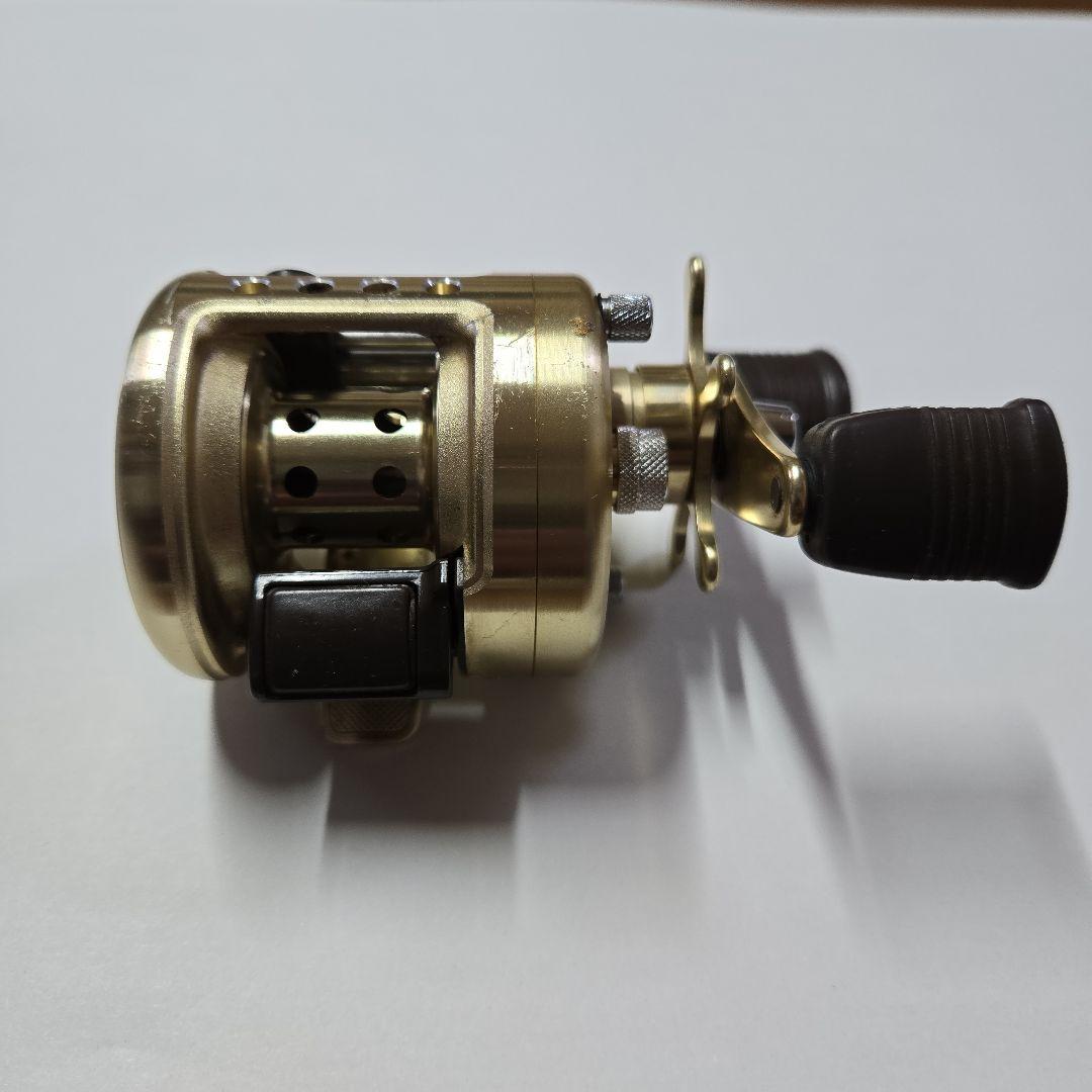 SHIMANO CALCUTTA 50XT ベイトリール