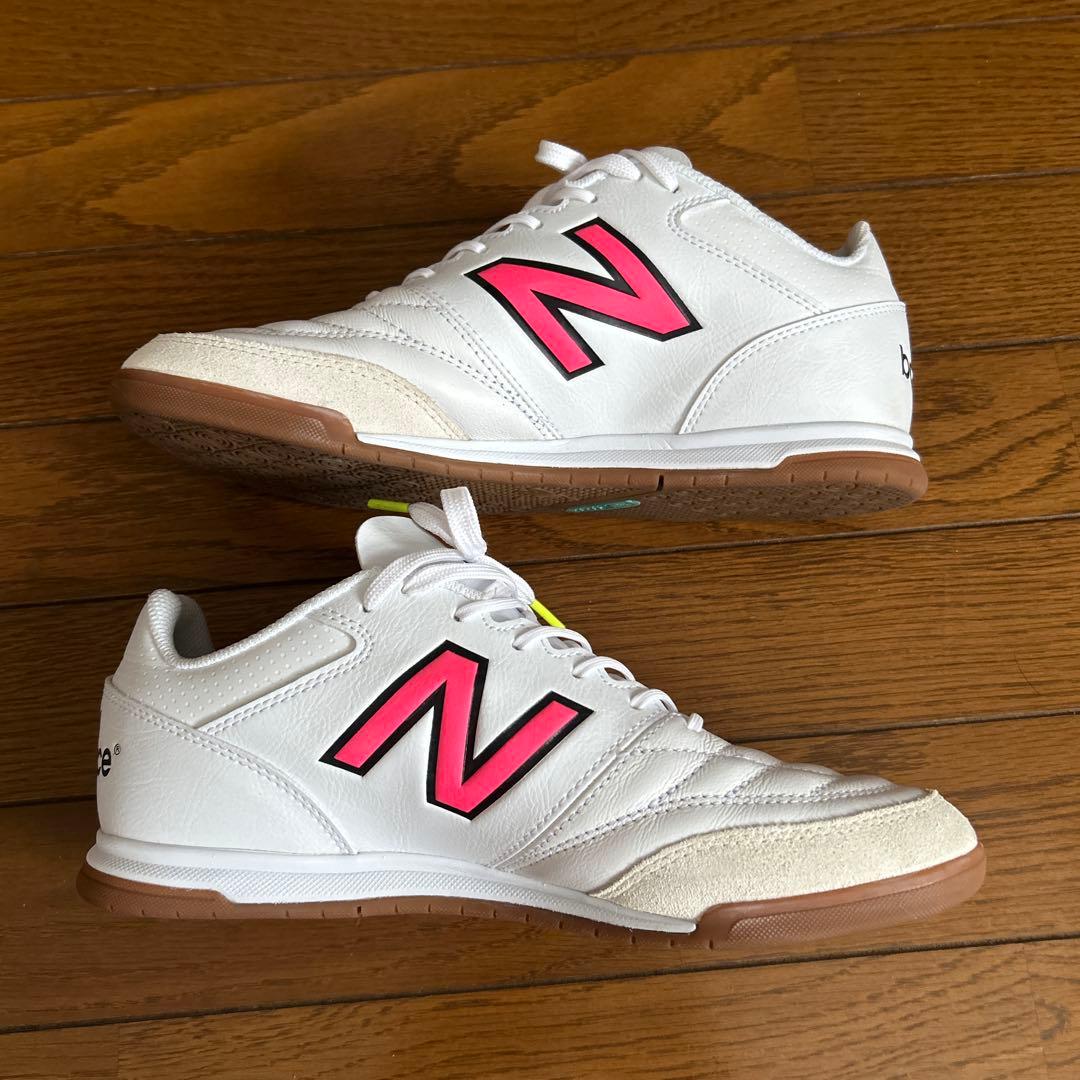 New Balance 442 フットサルシューズ ホワイト/ピンク