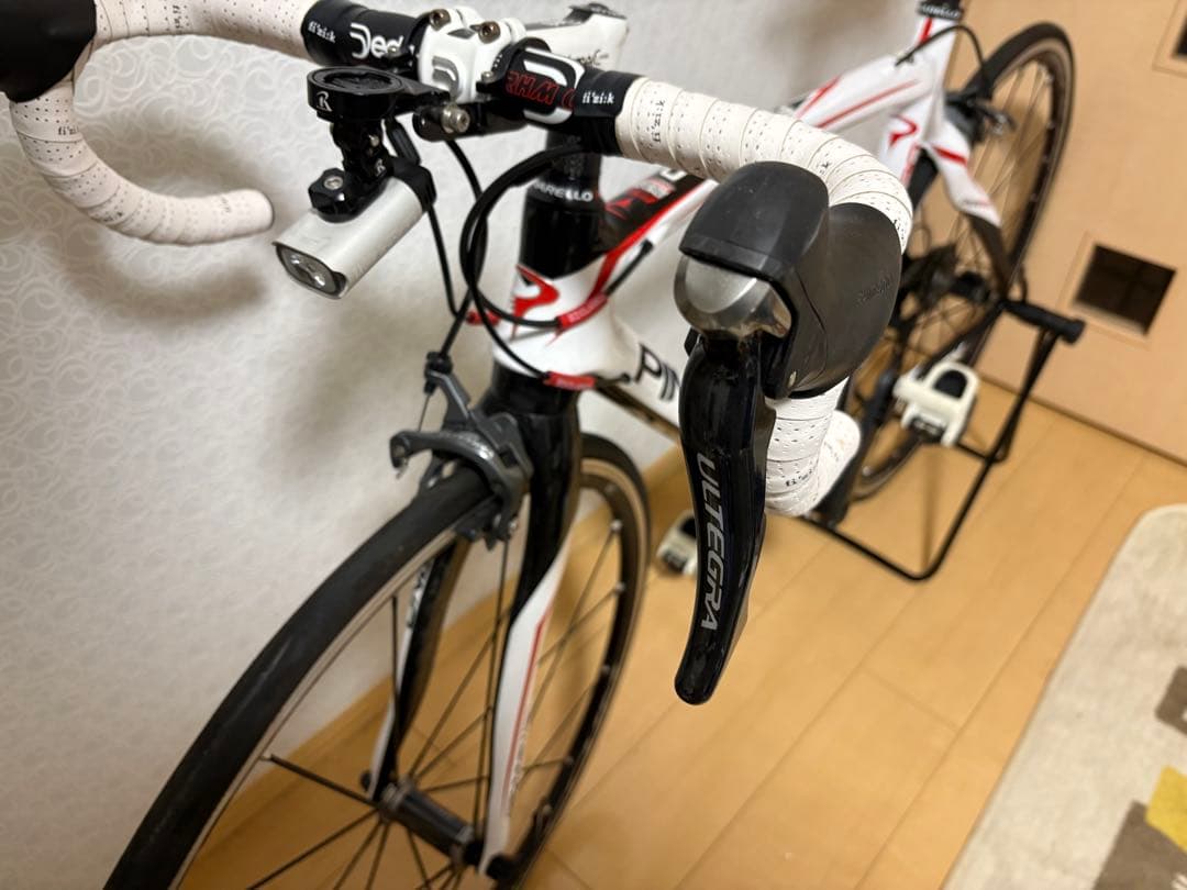 ピナレロPinarello FP QUATTRO Carbonサイコン　付き