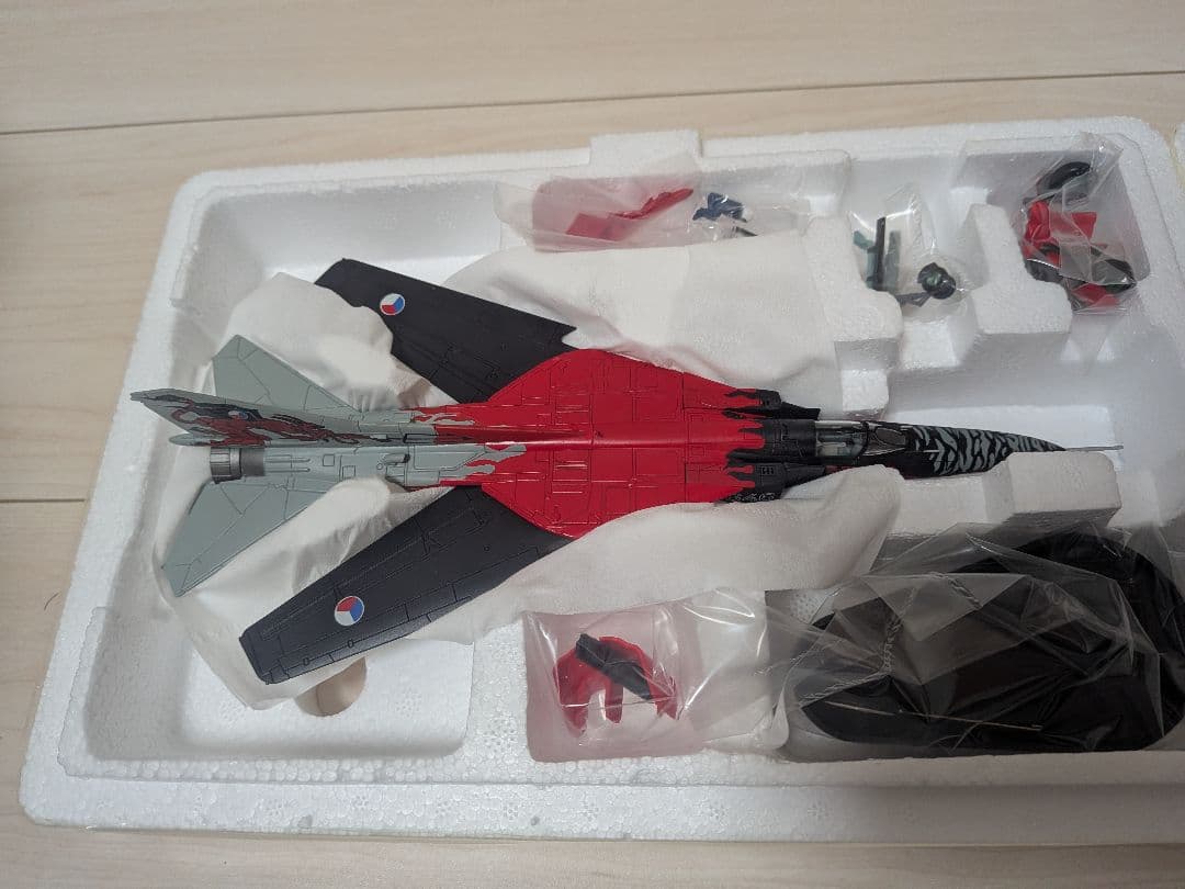 MiG-23 Flogger ダイキャストモデル 1/72