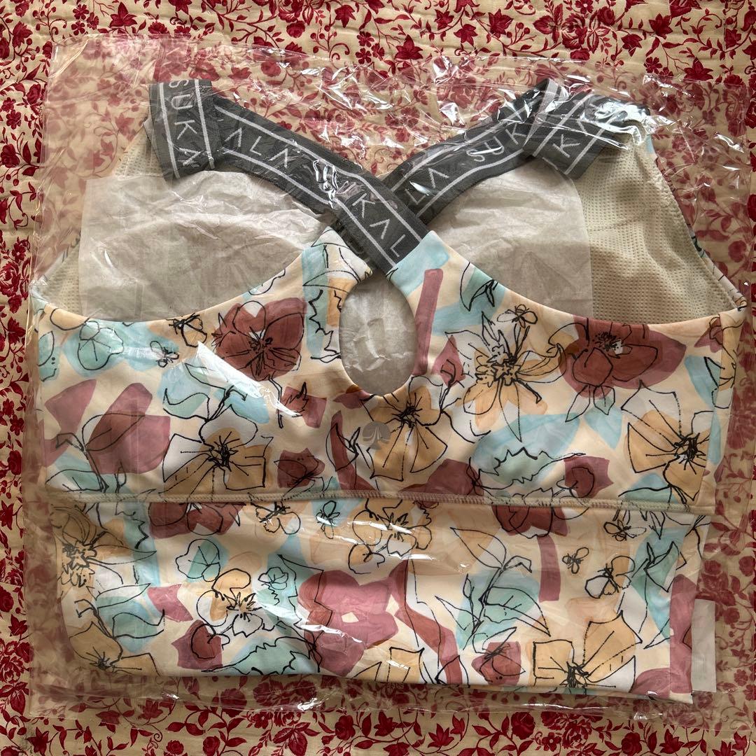 sukala ミックスフラワークロスロゴブラトップ M 新品 未開封