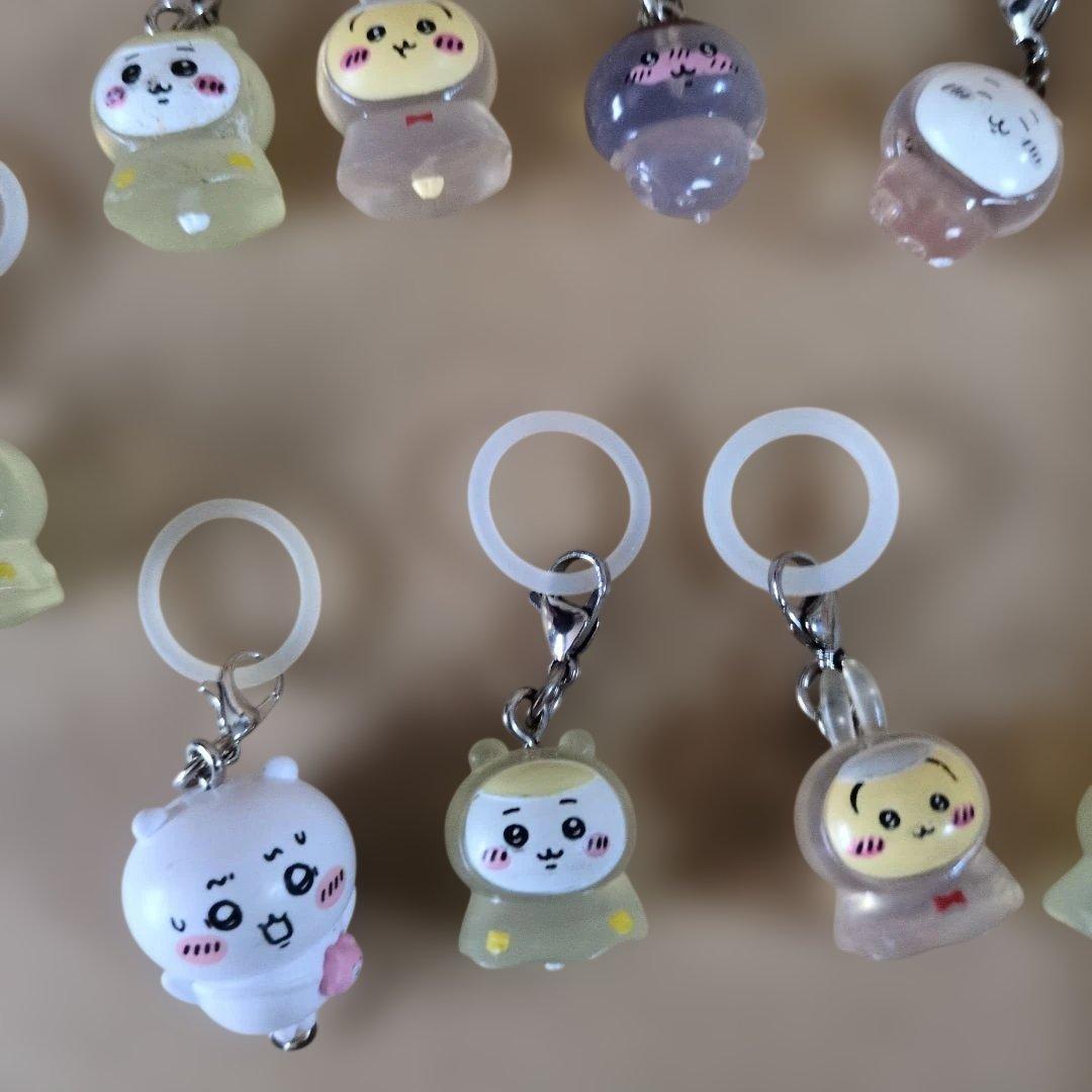サ*ー様 ちいかわ めじるしアクセサリー　キーホルダー　ストラップ うさぎ　ハチ